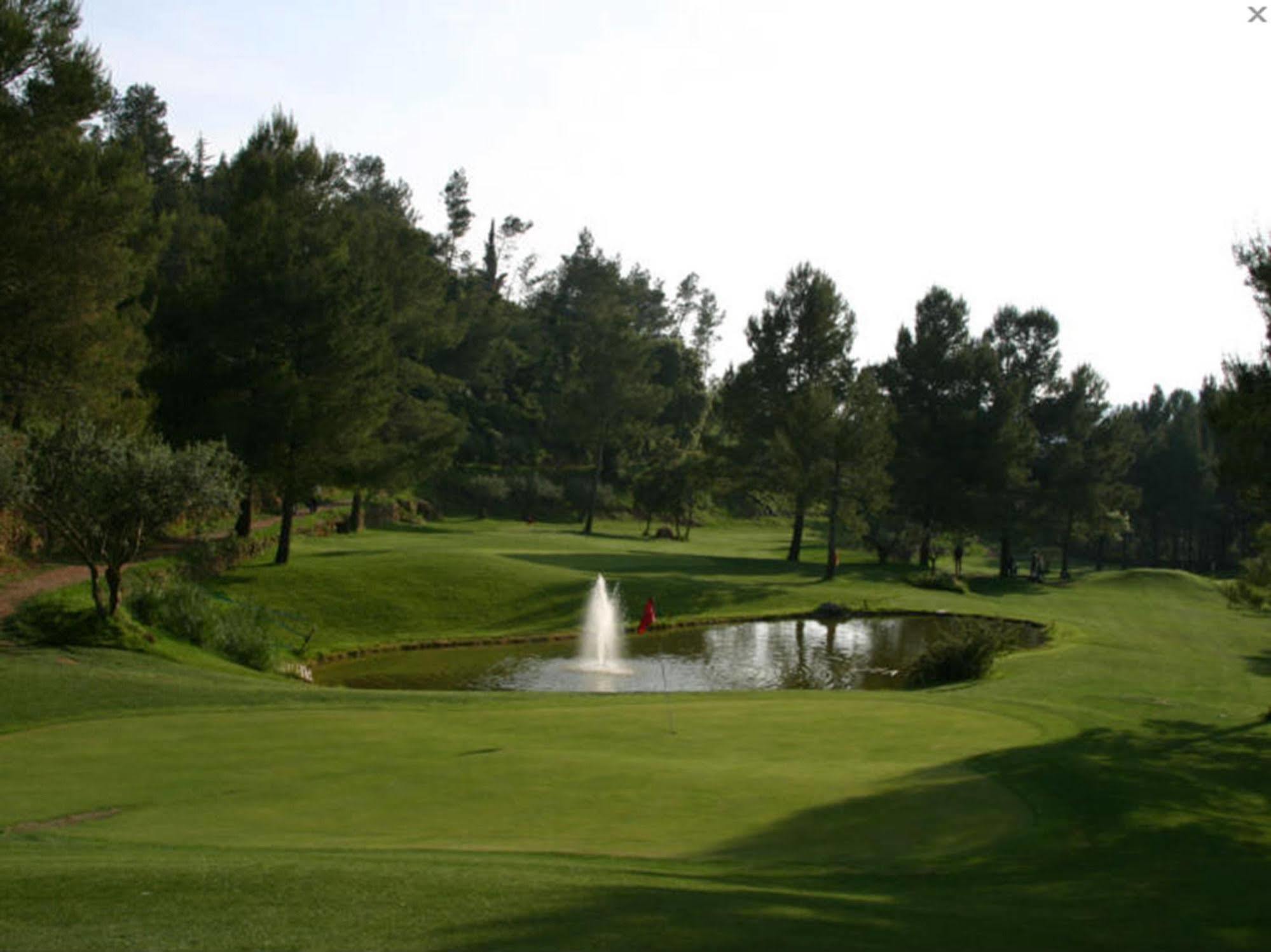Hotel Golf Can Rafel Corbera de Llobregat Esterno foto